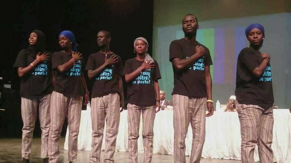 Spectacle de théâtre communautaire